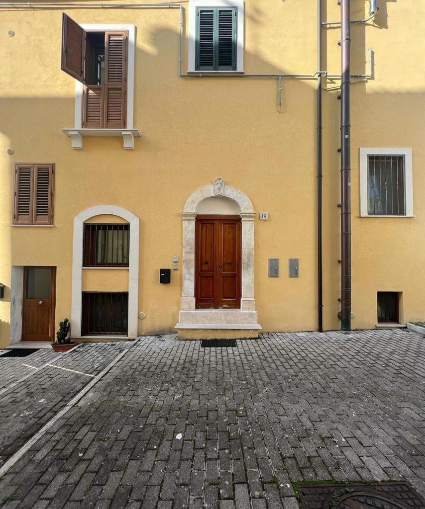 La Tule Hotel Popoli Buitenkant foto